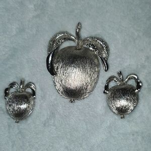 Vintage Sarah Coventry "ADAM'S DELIGHT" Apple Brooch and Earrings Set